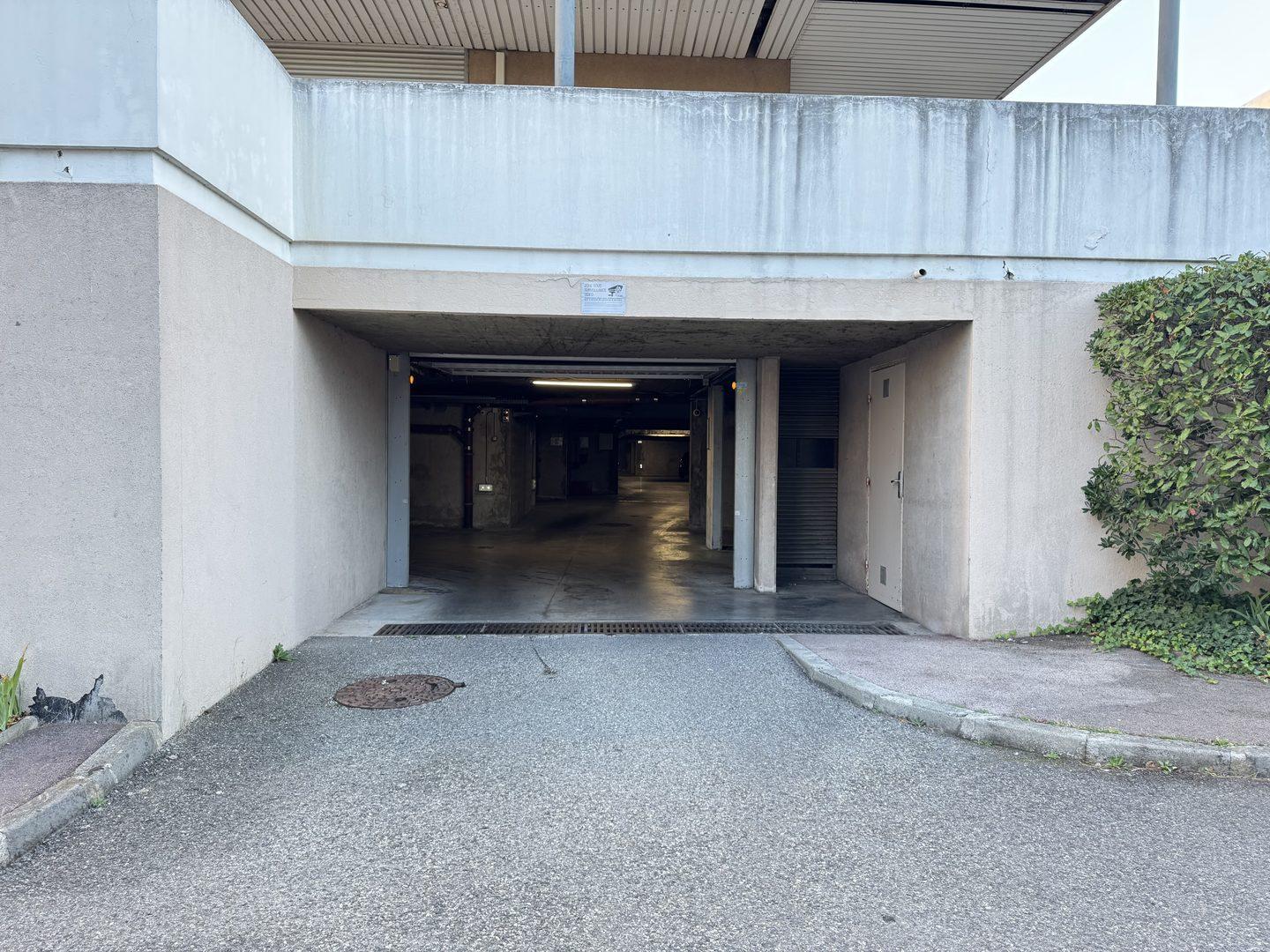 Parking-box — Marseille